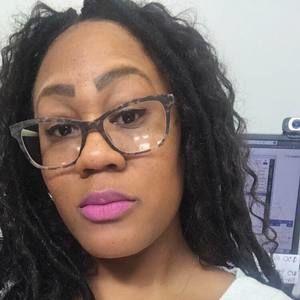 Meet your Posher, Leah